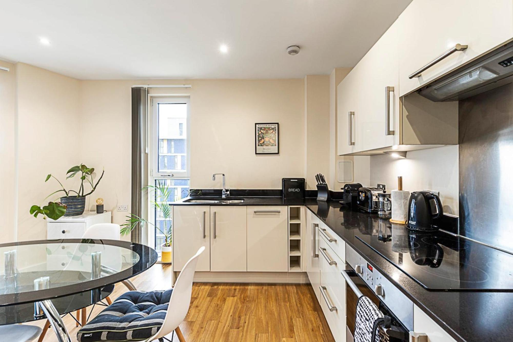 Vibrant London Canal Apartment ภายนอก รูปภาพ