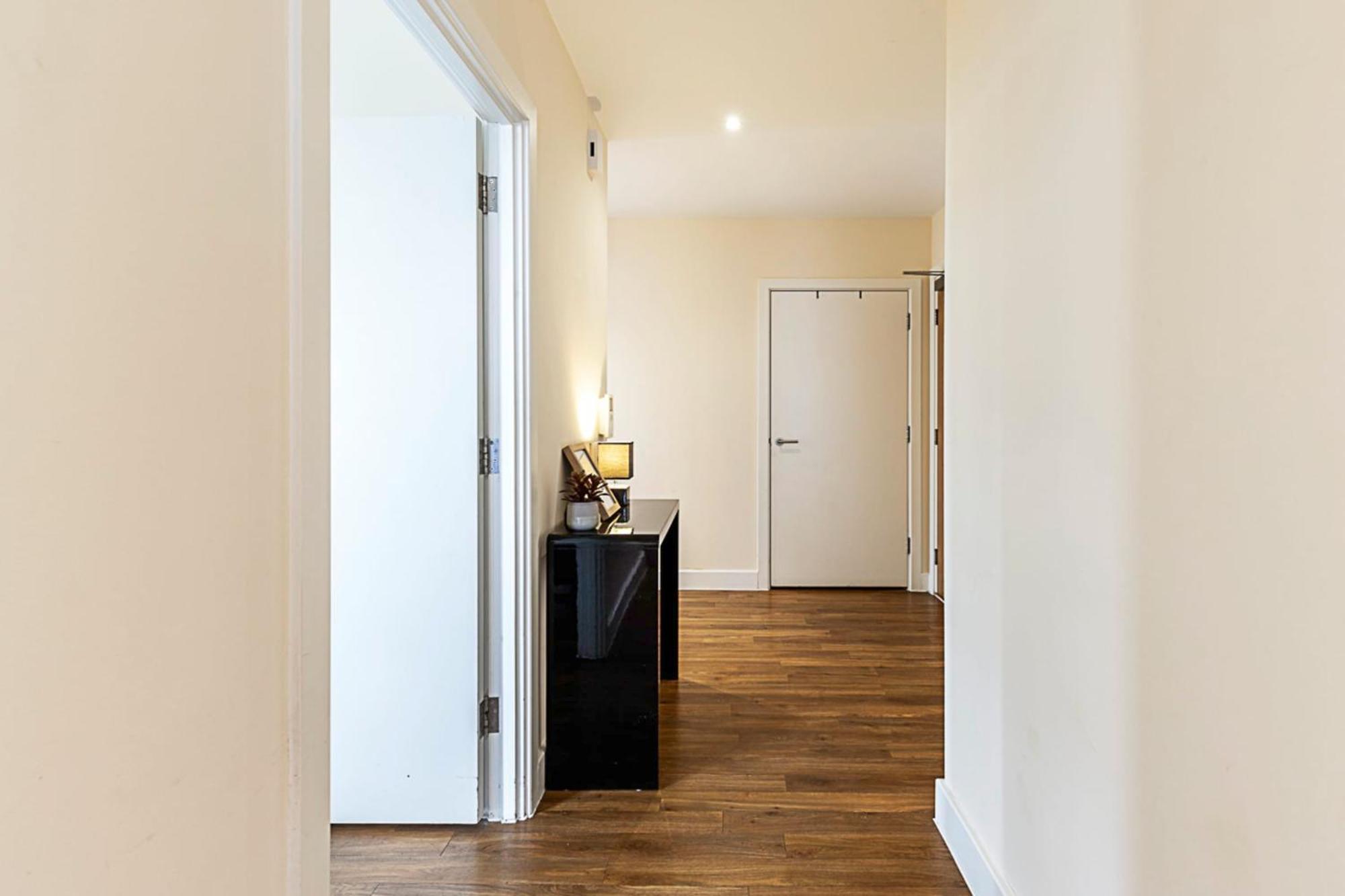 Vibrant London Canal Apartment ภายนอก รูปภาพ