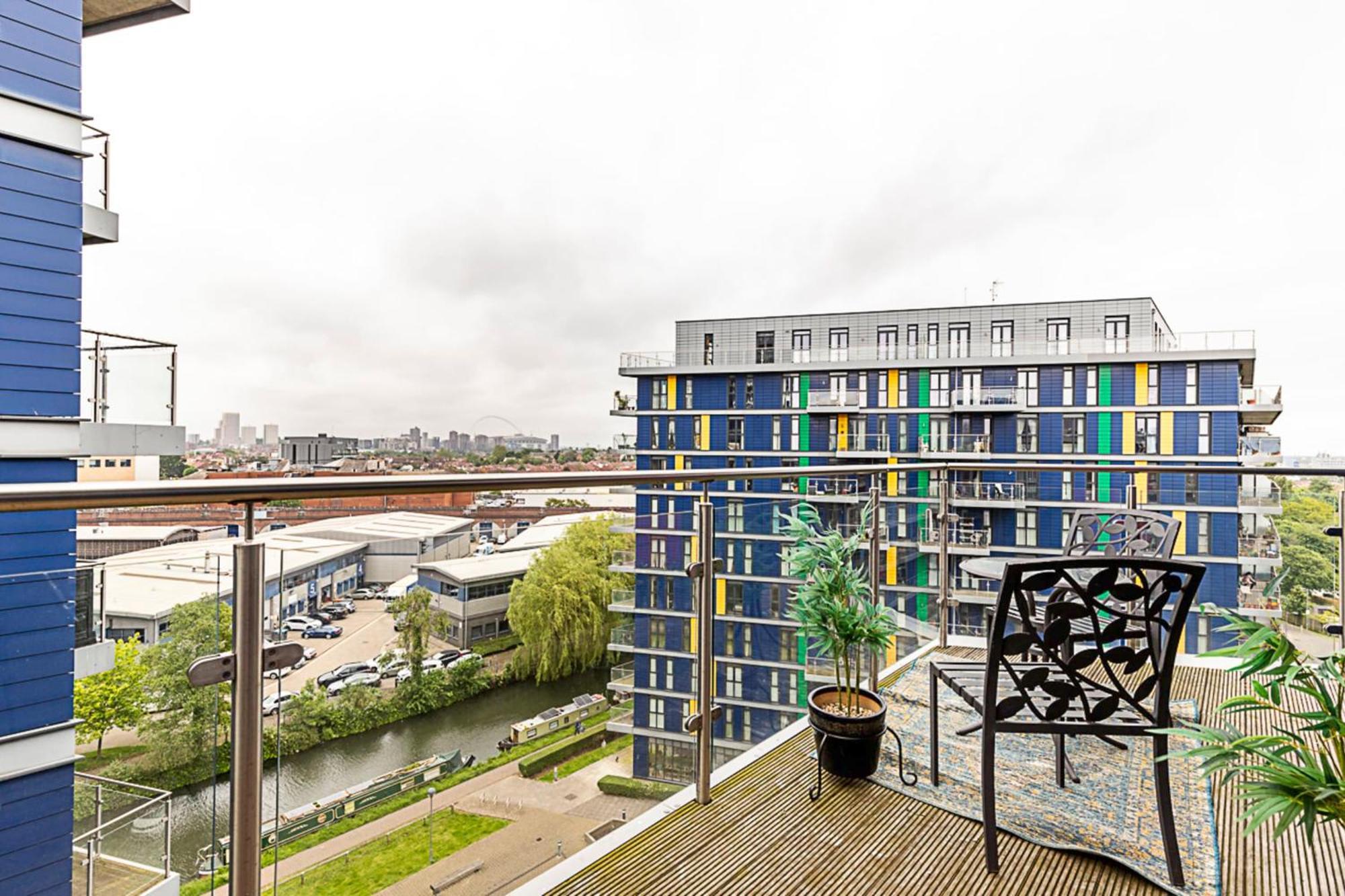 Vibrant London Canal Apartment ภายนอก รูปภาพ