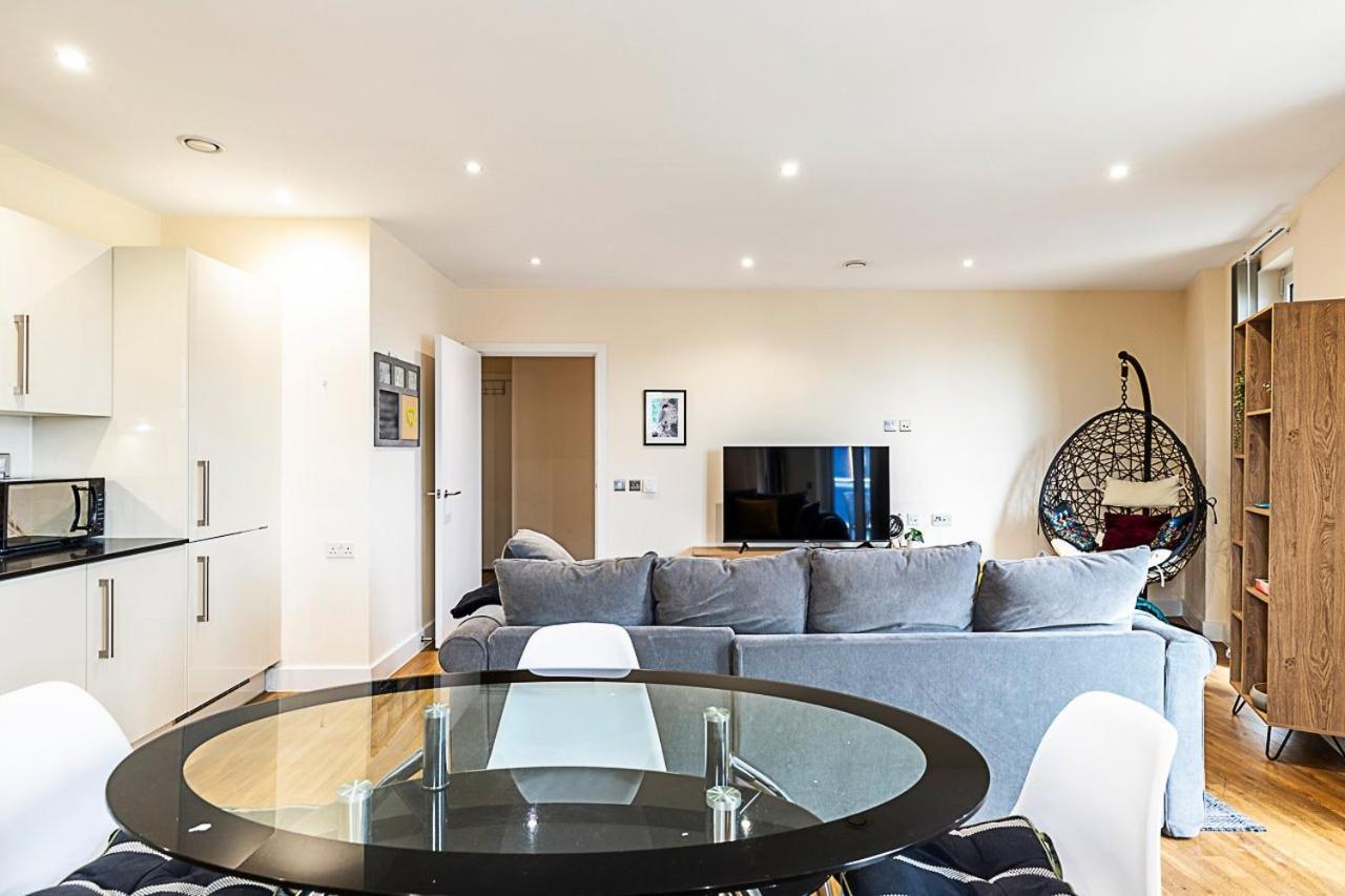 Vibrant London Canal Apartment ภายนอก รูปภาพ