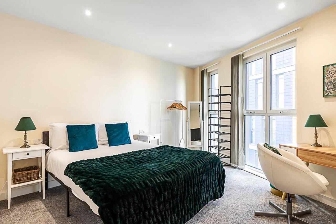 Vibrant London Canal Apartment ภายนอก รูปภาพ